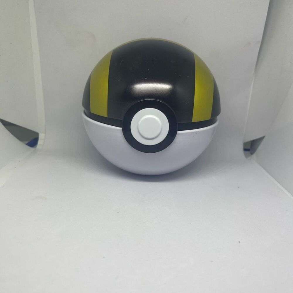 Pokemon Pokeball Ultra Ball D21 (EMPTY NO PACKS)  Prop Display Cosplay Ultraball